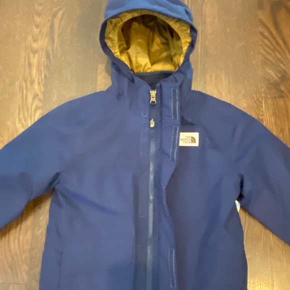 THE NORTH FACE NEW BOYS' GORDON LYONS TRICLIMATE - Picture 6 of 11